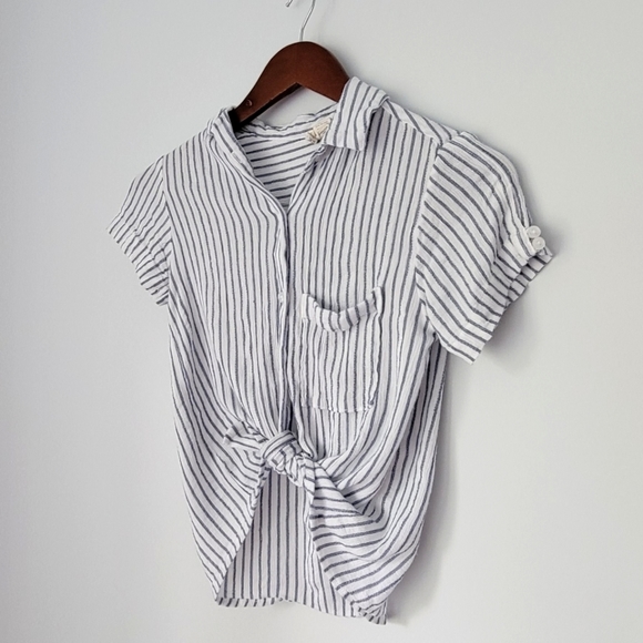 Japna Rayon Front Knot T-Shirt - Size US XS - Picture 2 of 5